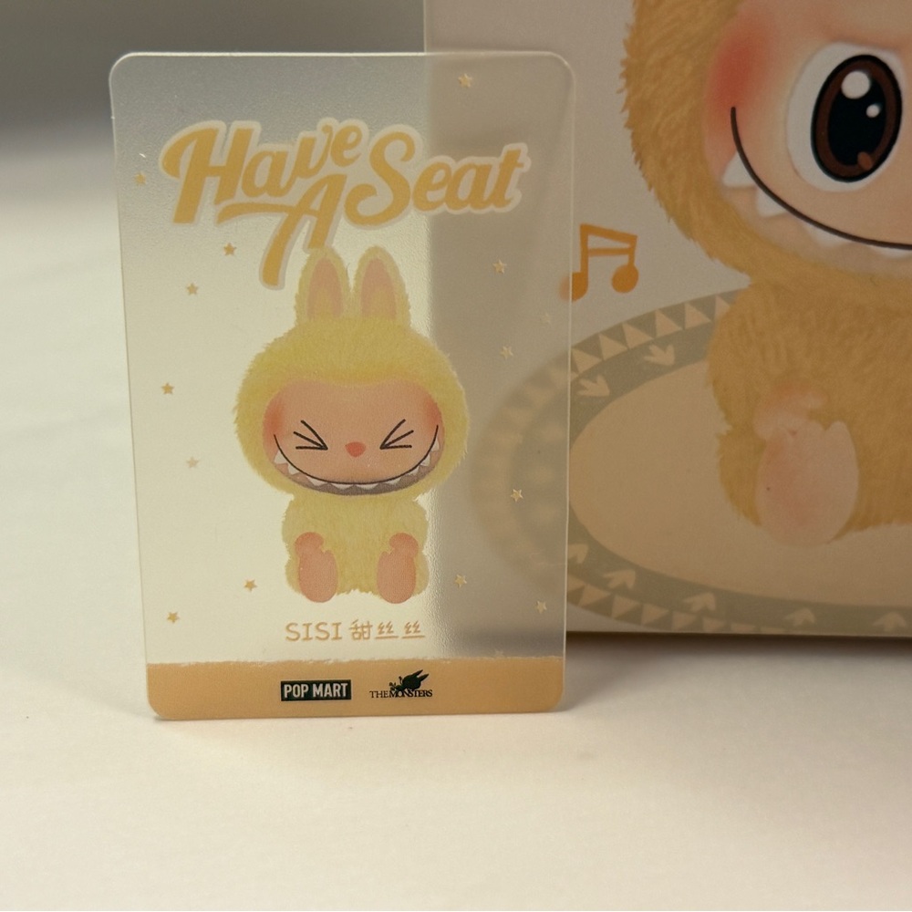 Labubu Have A Seat Series SISI bag unopened box open
